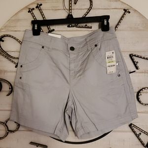 Mid rise Grey shorts